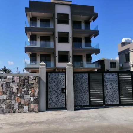 Nivi Cosy Appartment Flic en Flac ภายนอก รูปภาพ